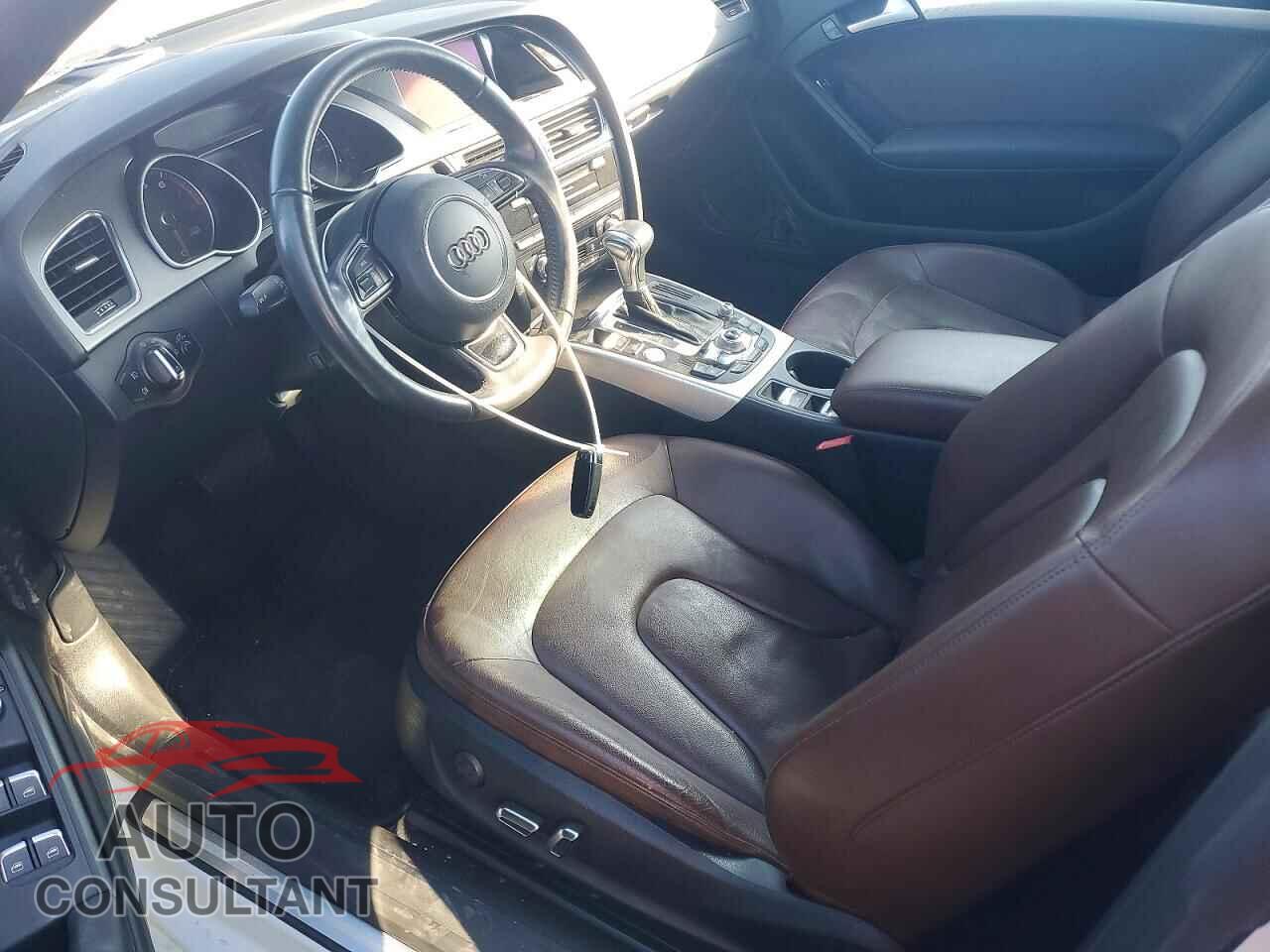 AUDI A5 2013 - WAUVFAFH3DN005707
