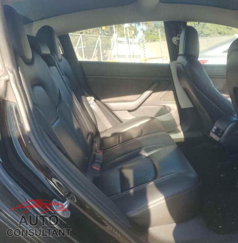 TESLA MODEL 3 2018 - 5YJ3E1EA2JF157389