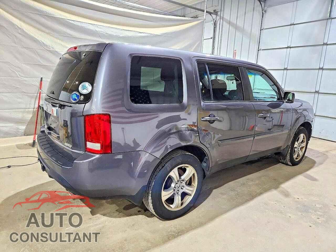 HONDA PILOT 2015 - 5FNYF4H75FB059842