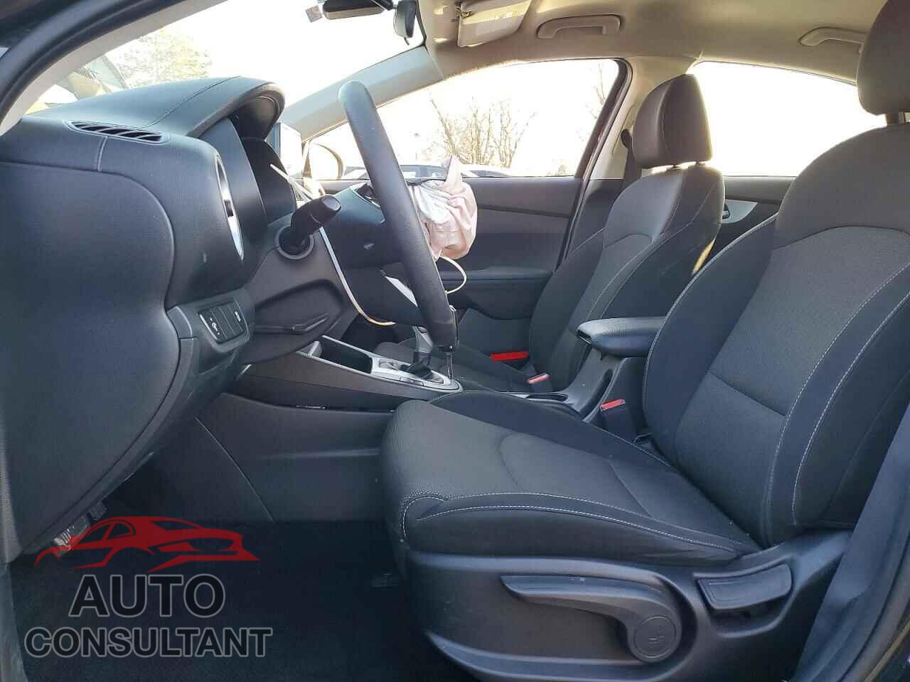 KIA FORTE 2023 - 3KPF24AD3PE662735