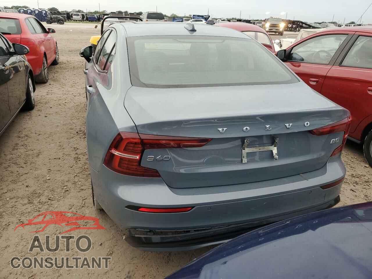 VOLVO S60 CORE 2023 - 7JRL12FKXPG239878