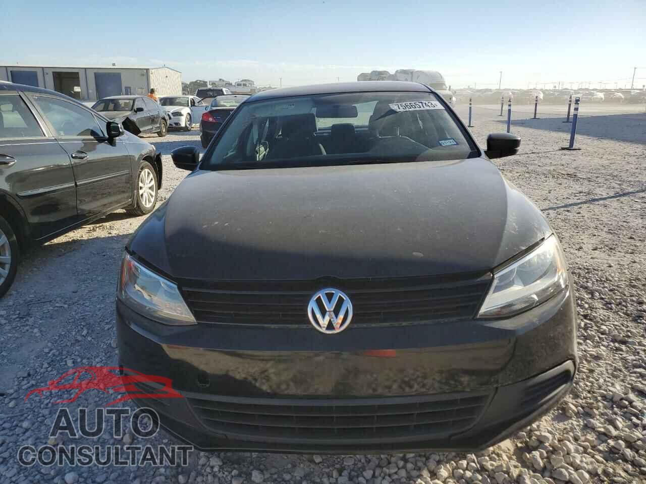 VOLKSWAGEN JETTA 2014 - 3VW2K7AJ6EM388100