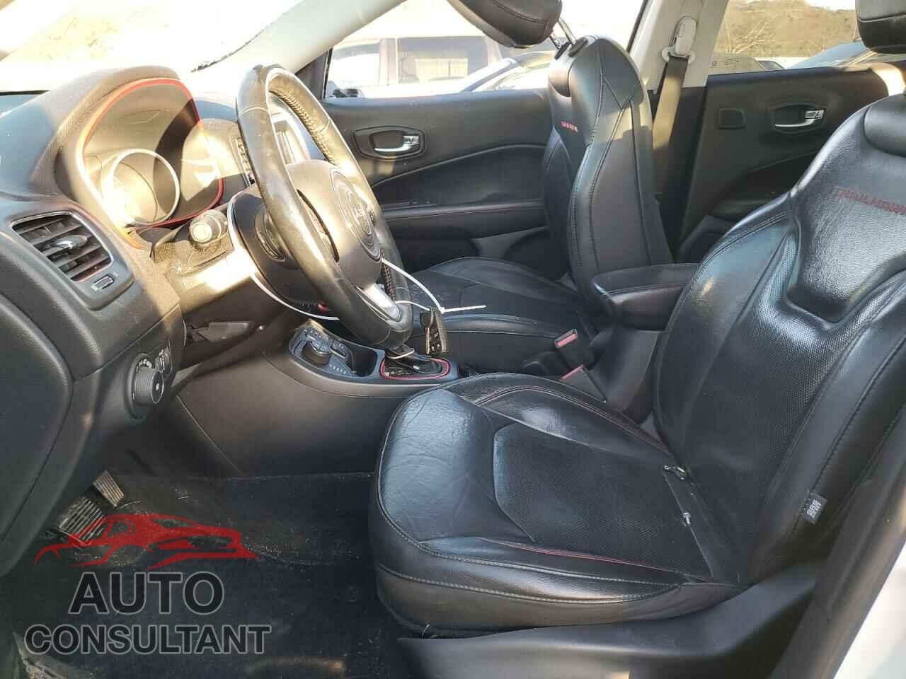 JEEP COMPASS 2019 - 3C4NJDDB2KT660407