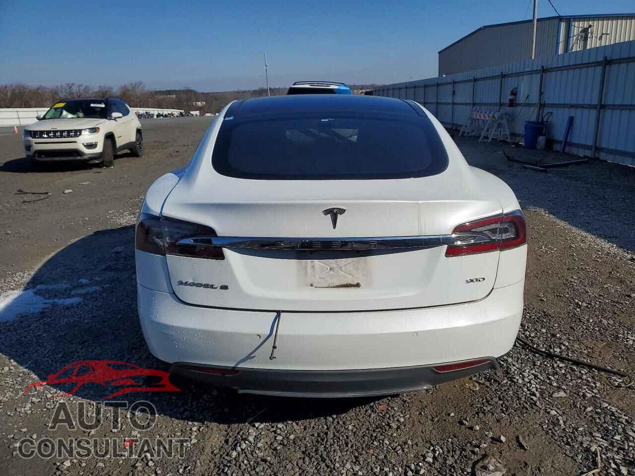 TESLA MODEL S 2015 - 5YJSA1E27FF113301