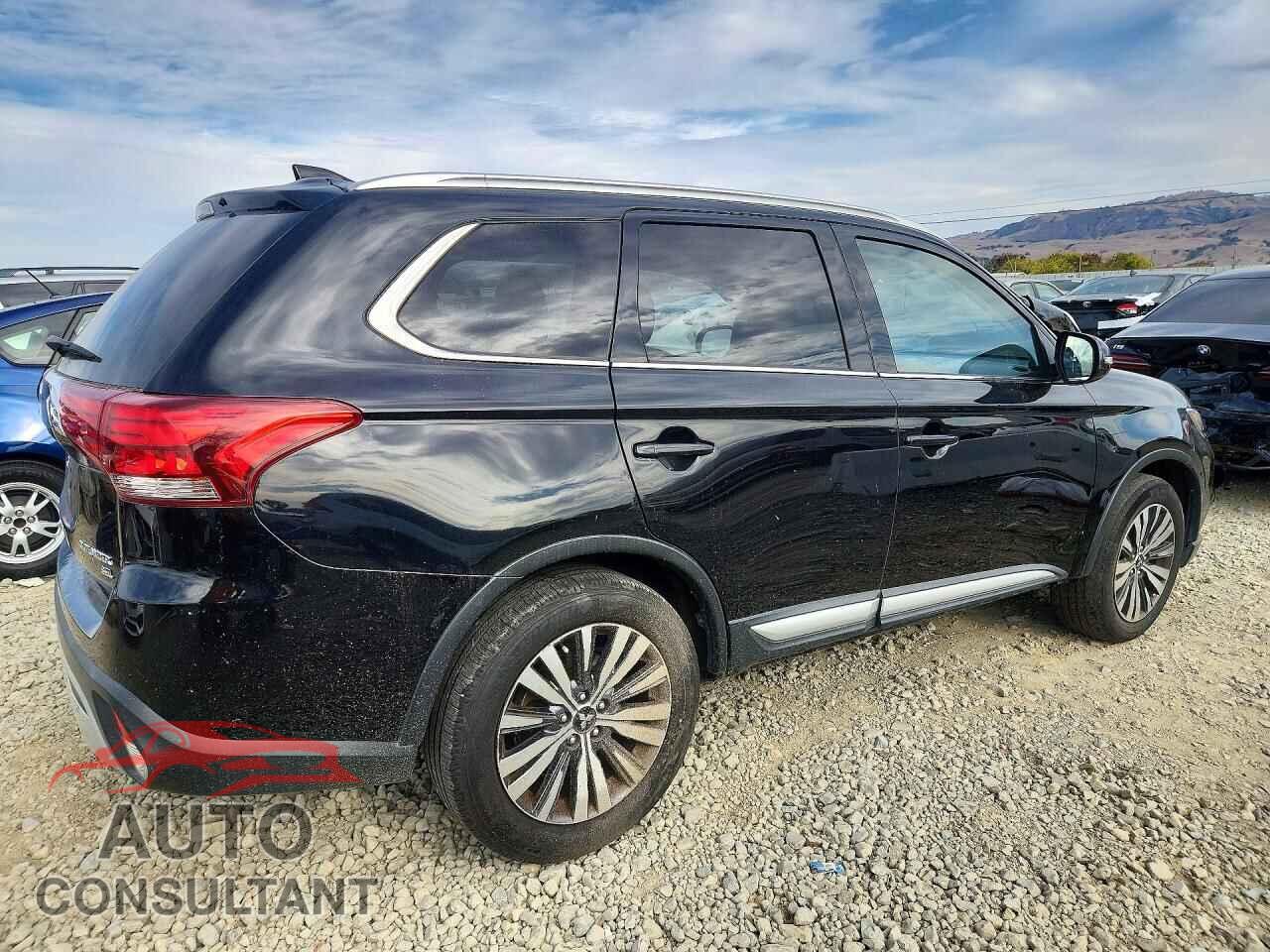 MITSUBISHI OUTLANDER 2019 - JA4AD3A33KZ024014