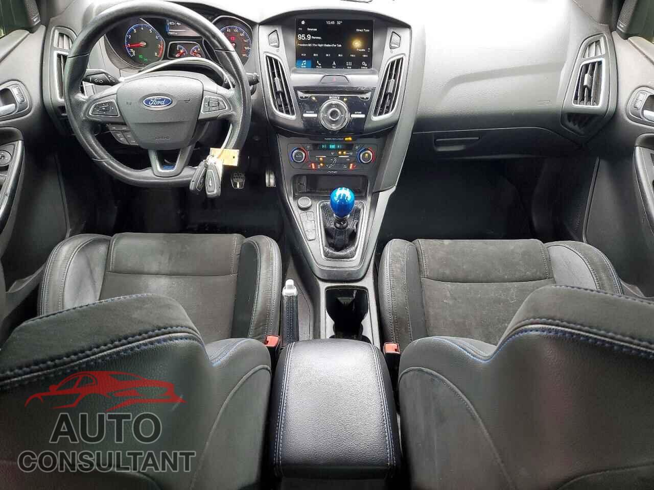 FORD FOCUS 2017 - WF0DP3TH6H4125232