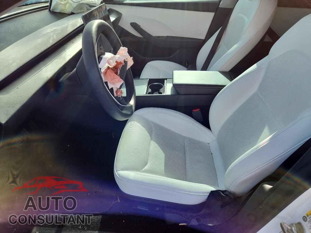 TESLA MODEL 3 2024 - LRW3E7EB3RC102600