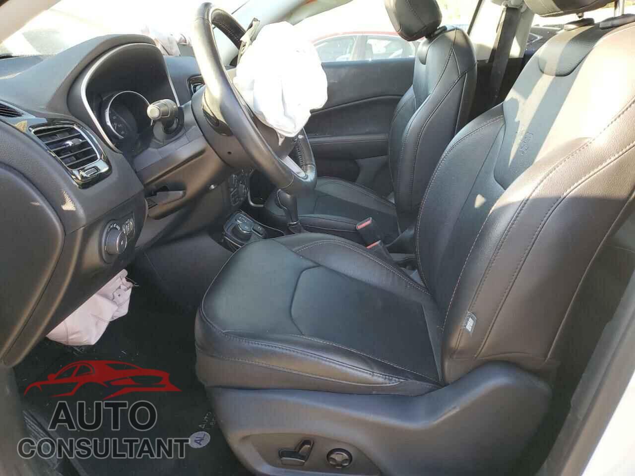 JEEP COMPASS 2021 - 3C4NJDCB2MT537811
