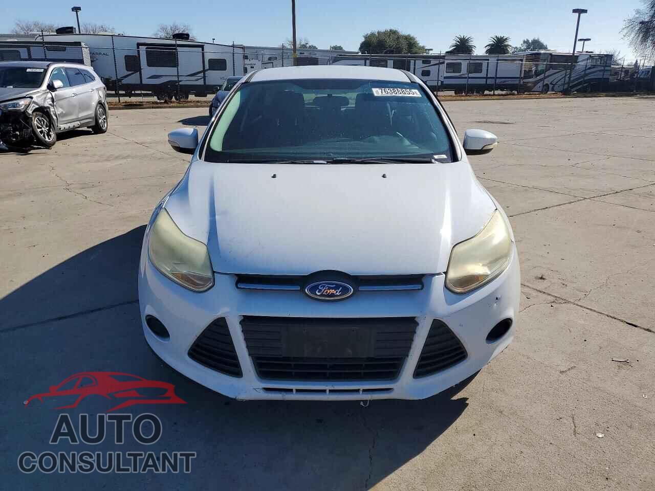 FORD FOCUS 2014 - 1FADP3K22EL376157