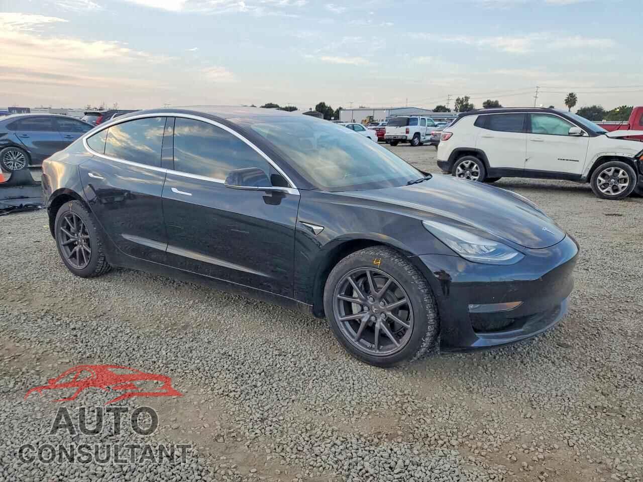 TESLA MODEL 3 2018 - 5YJ3E1EA7JF171840