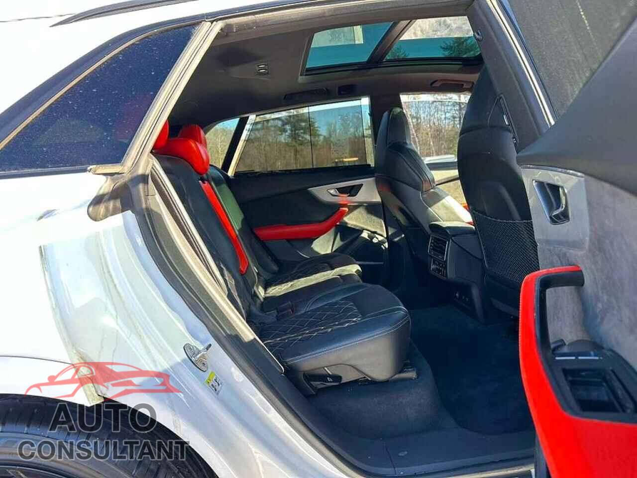 AUDI SQ8 2021 - WA1CWBF1XMD021700