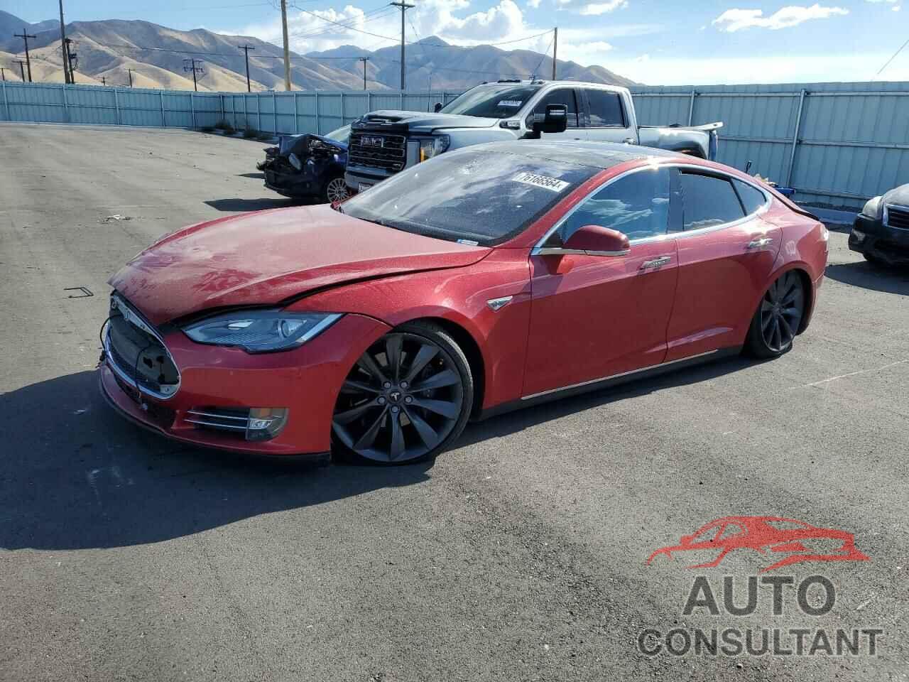 TESLA MODEL S 2014 - 5YJSA1H17EFP53123