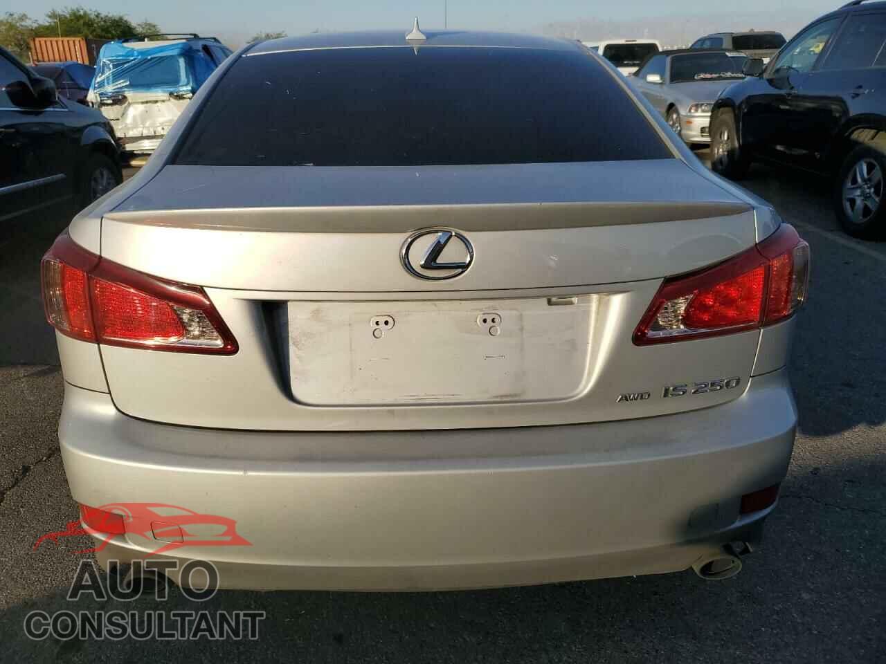 LEXUS IS 2013 - JTHCF5C20D5062852