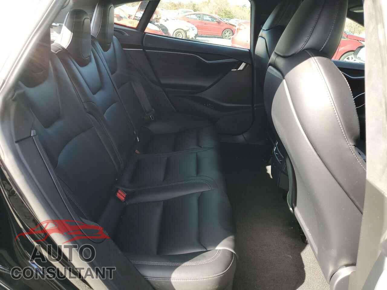 TESLA MODEL S 2020 - 5YJSA1E24LF413566