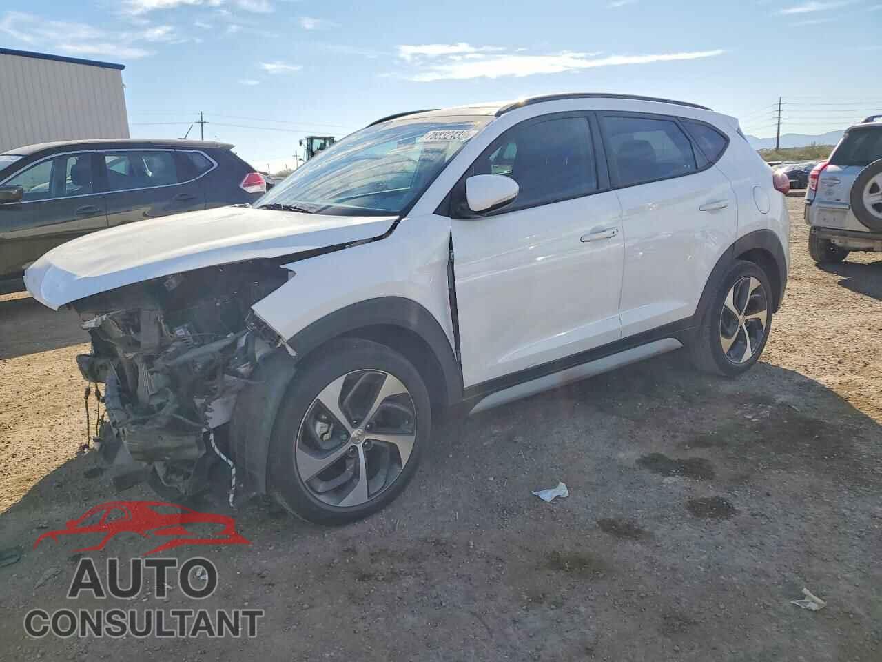 HYUNDAI TUCSON 2018 - KM8J33A23JU701408