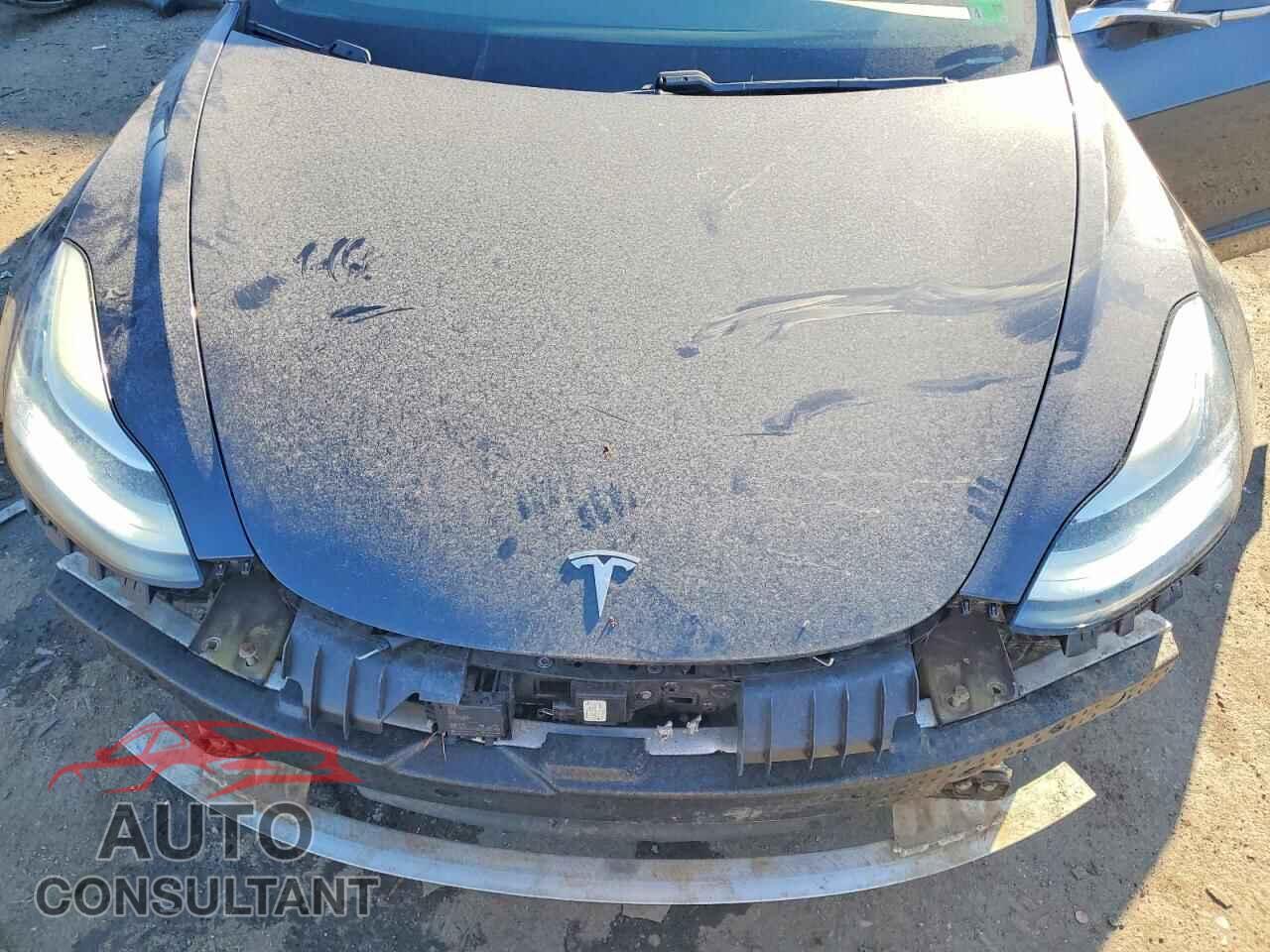TESLA MODEL 3 2018 - 5YJ3E1EB5JF077223