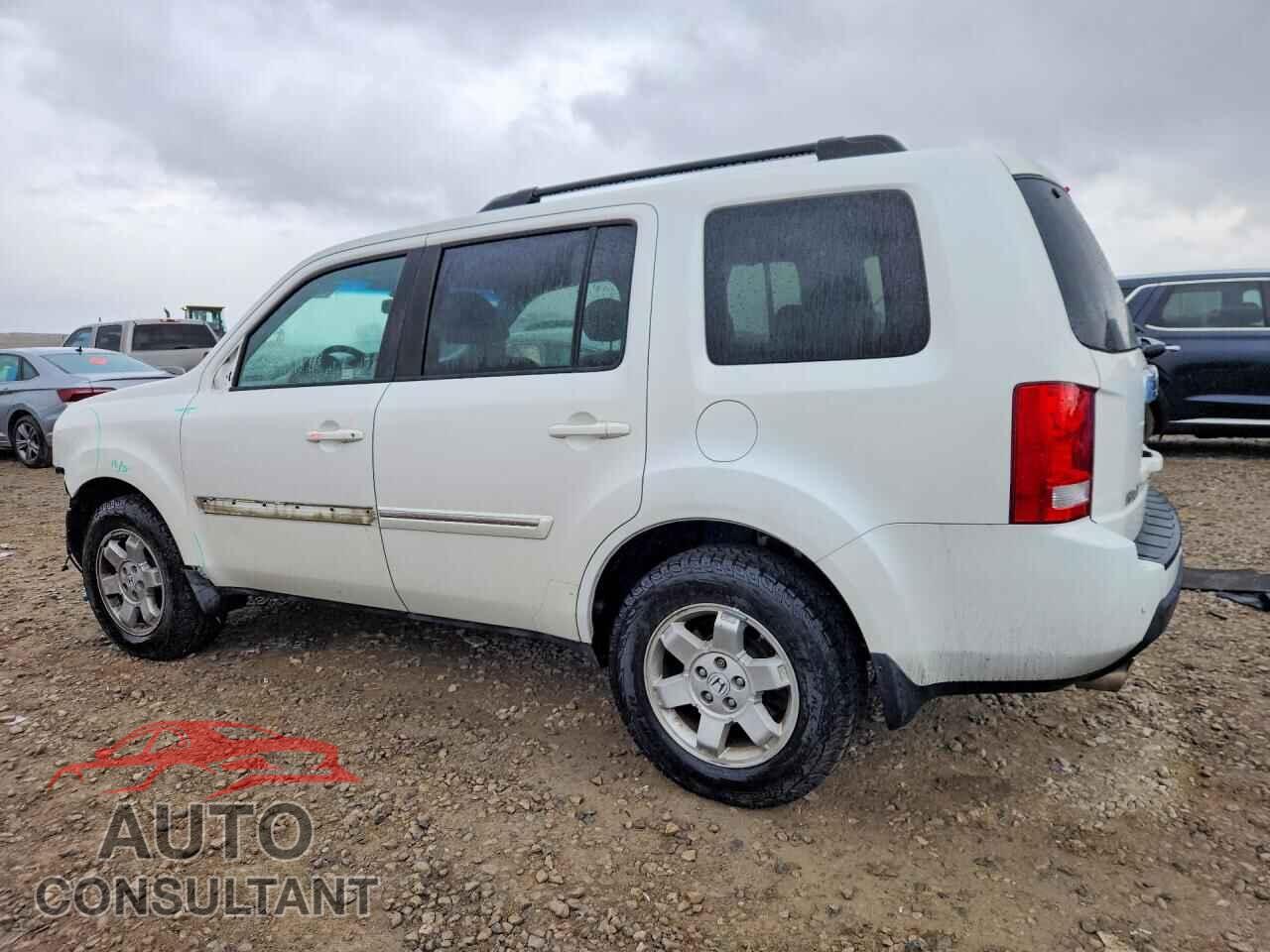 HONDA PILOT 2011 - 5FNYF4H99BB006461