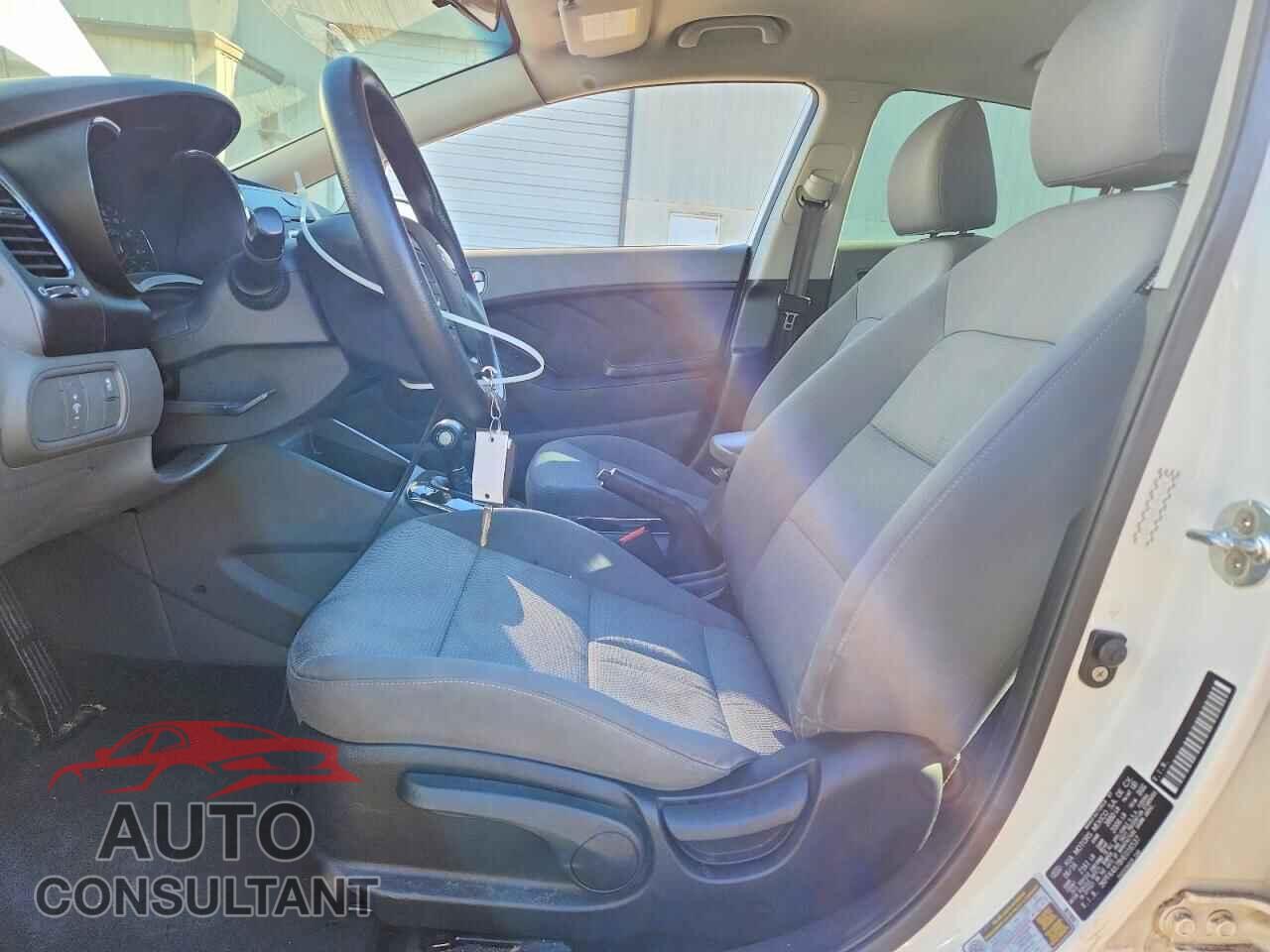 KIA FORTE 2017 - 3KPFK4A78HE016537