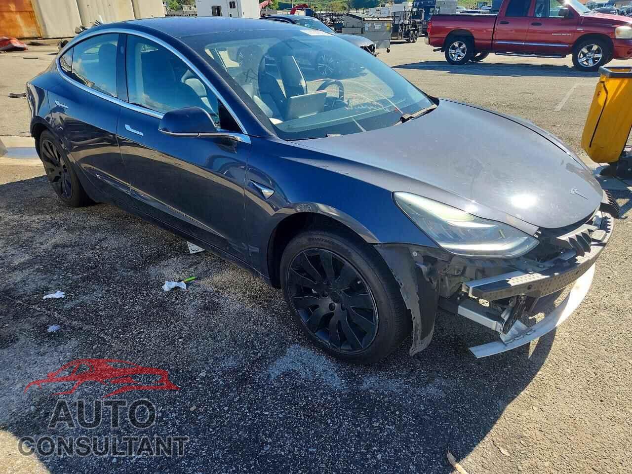 TESLA MODEL 3 2018 - 5YJ3E1EA8JF157882