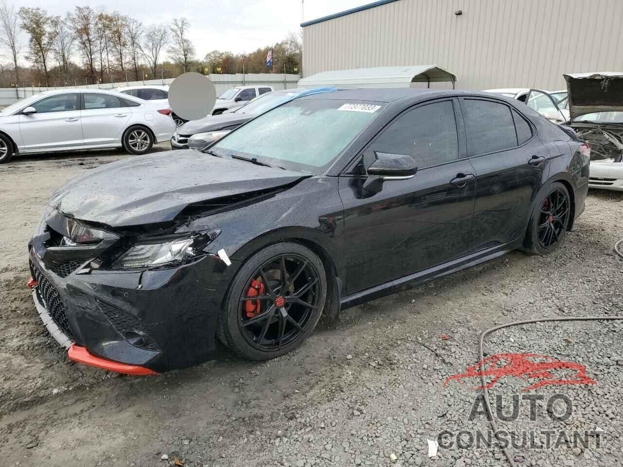 TOYOTA CAMRY 2018 - 4T1B61HK1JU107986