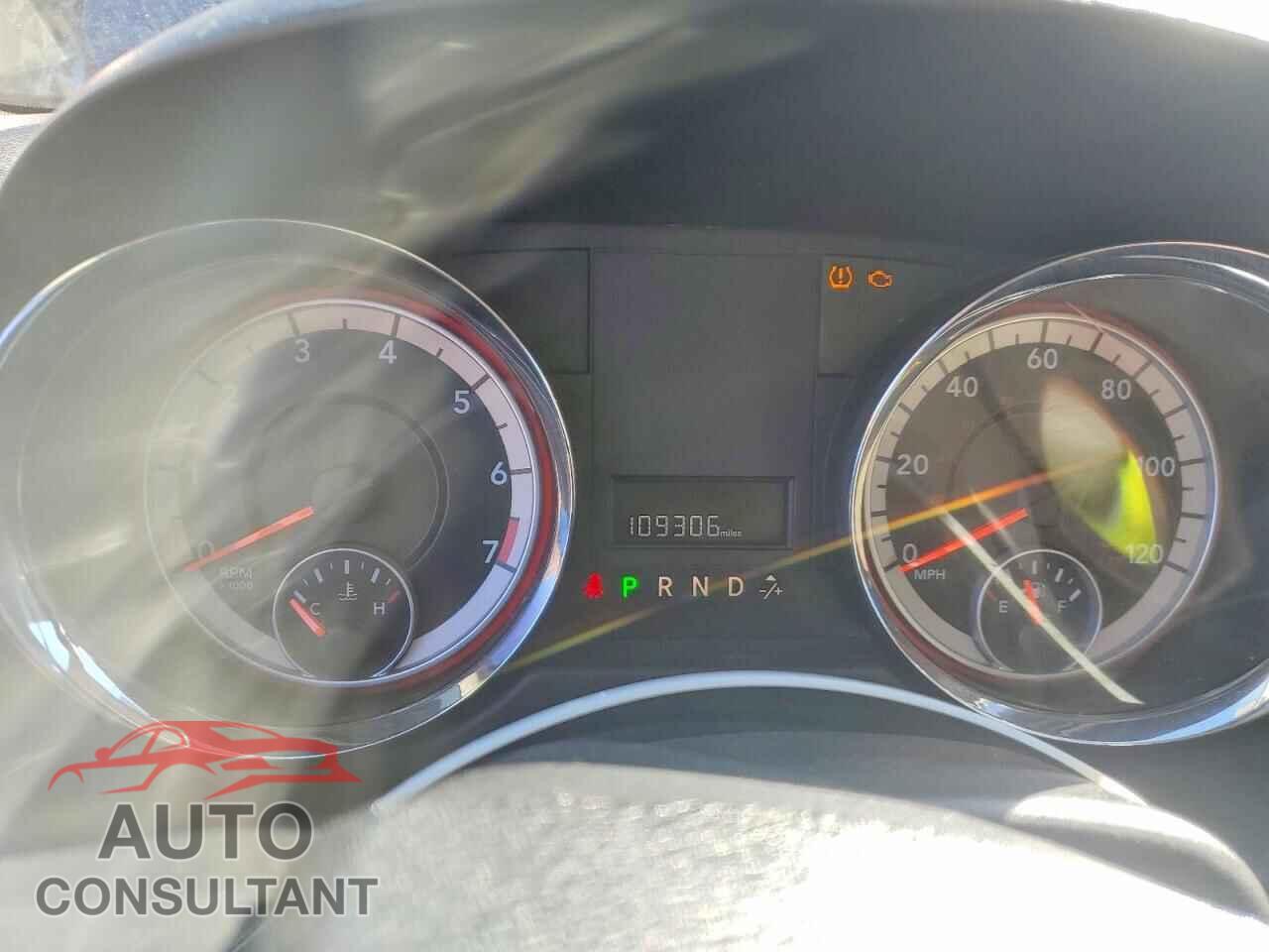 DODGE CARAVAN 2011 - 2D4RN3DGXBR720421