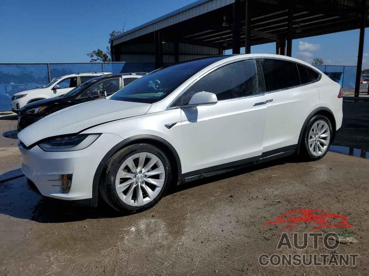 TESLA MODEL X 2020 - 5YJXCBE25LF281116