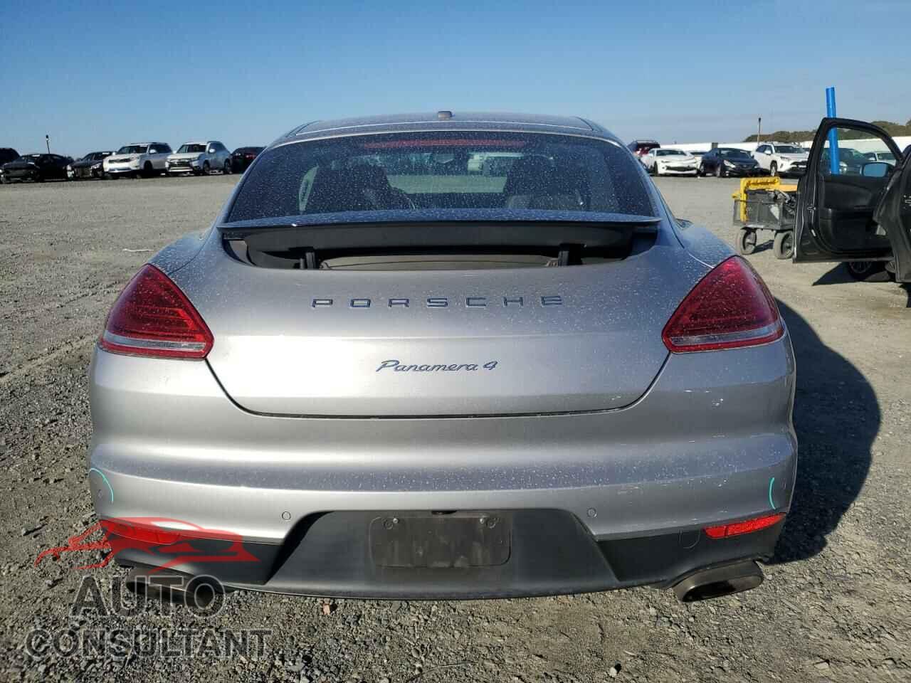 PORSCHE PANAMERA 2016 - WP0AA2A79GL000628