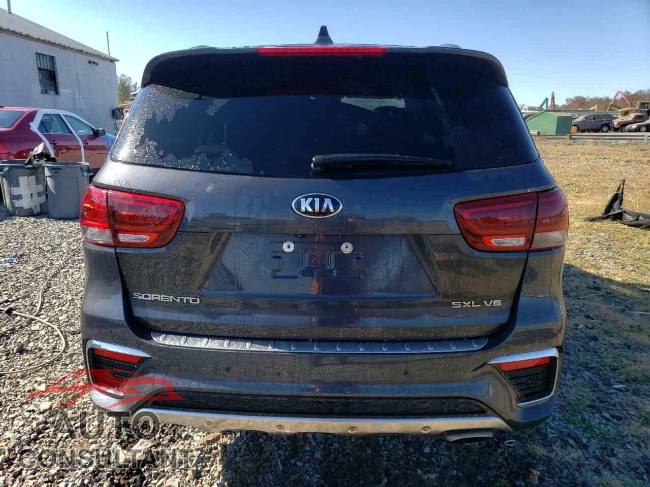 KIA SORENTO 2019 - 5XYPKDA55KG461167
