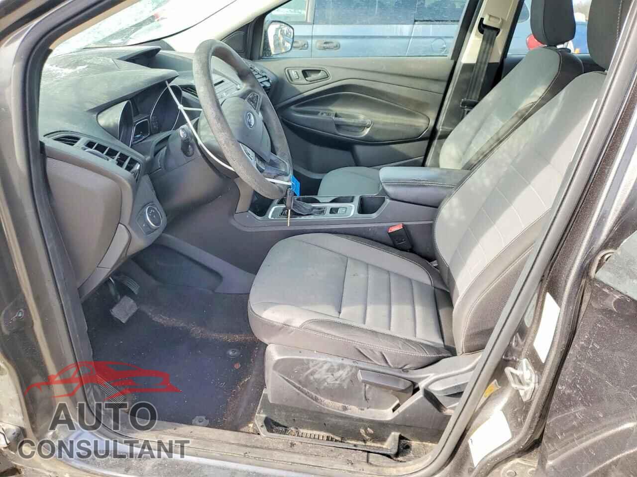 FORD ESCAPE 2018 - 1FMCU0F79JUB04255