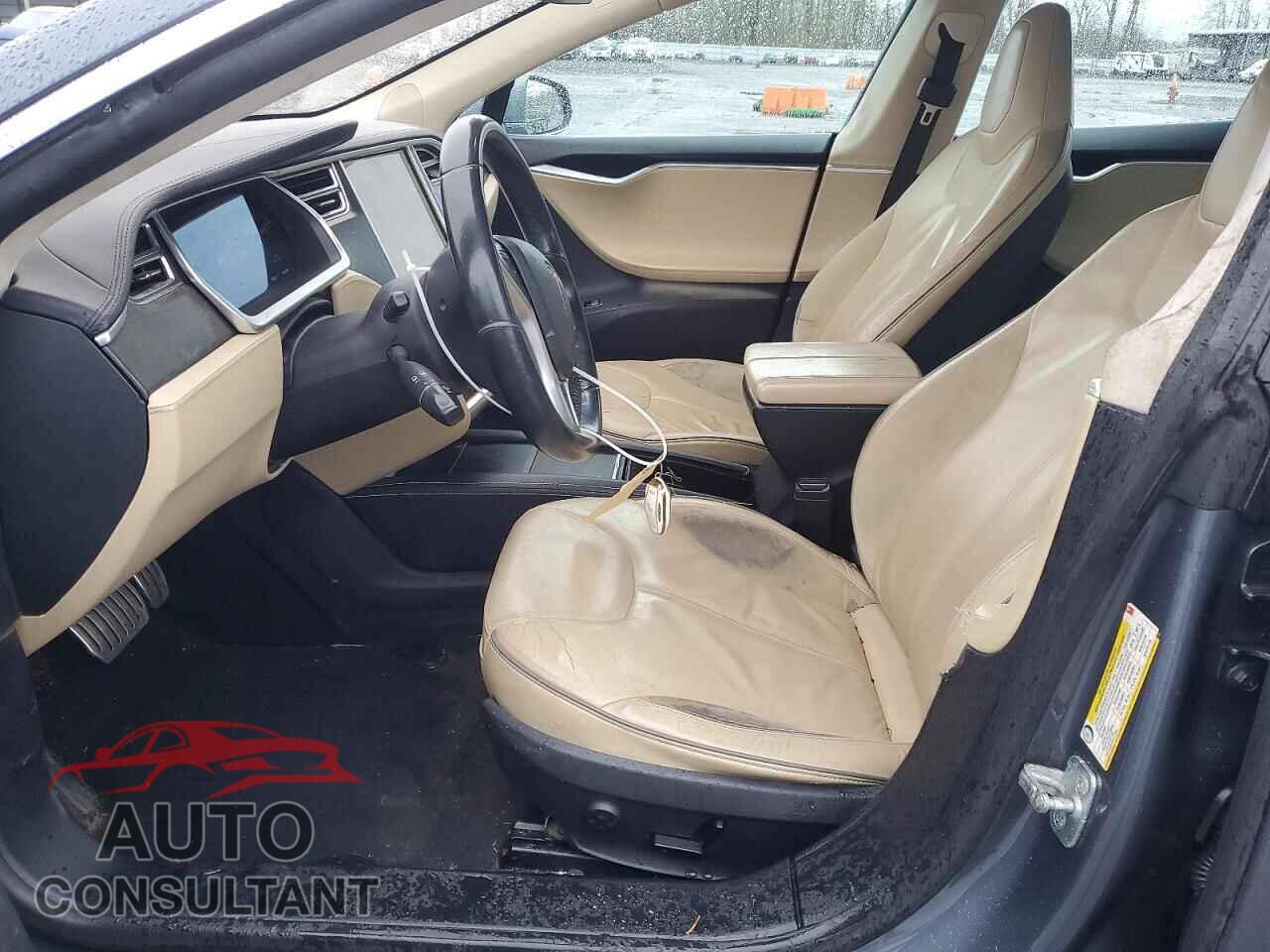 TESLA MODEL S 2013 - 5YJSA1DP3DFP14845