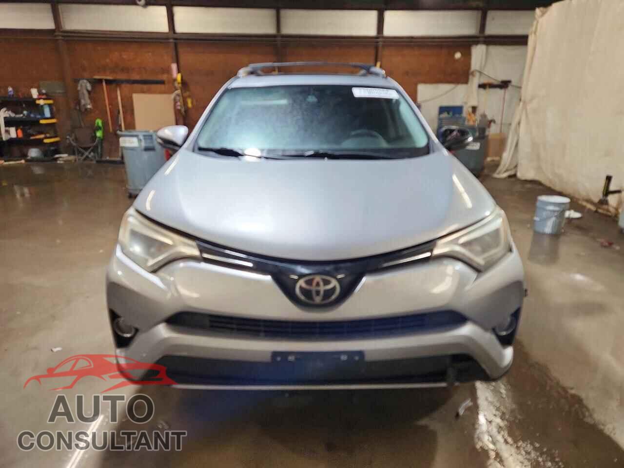 TOYOTA RAV4 2017 - 2T3DFREV2HW687336