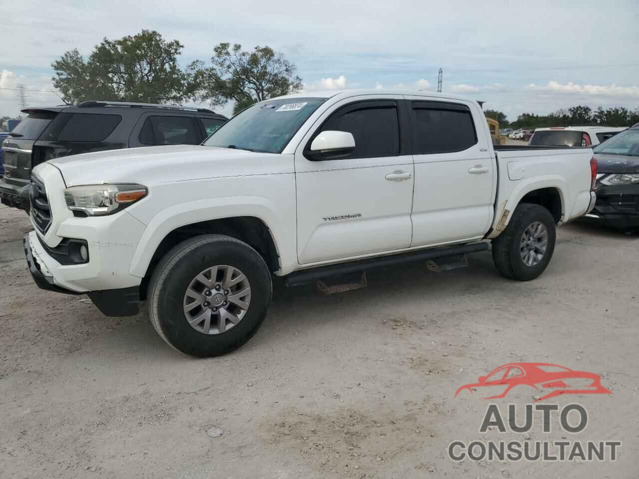 TOYOTA TACOMA 2018 - 5TFAZ5CN5JX067135