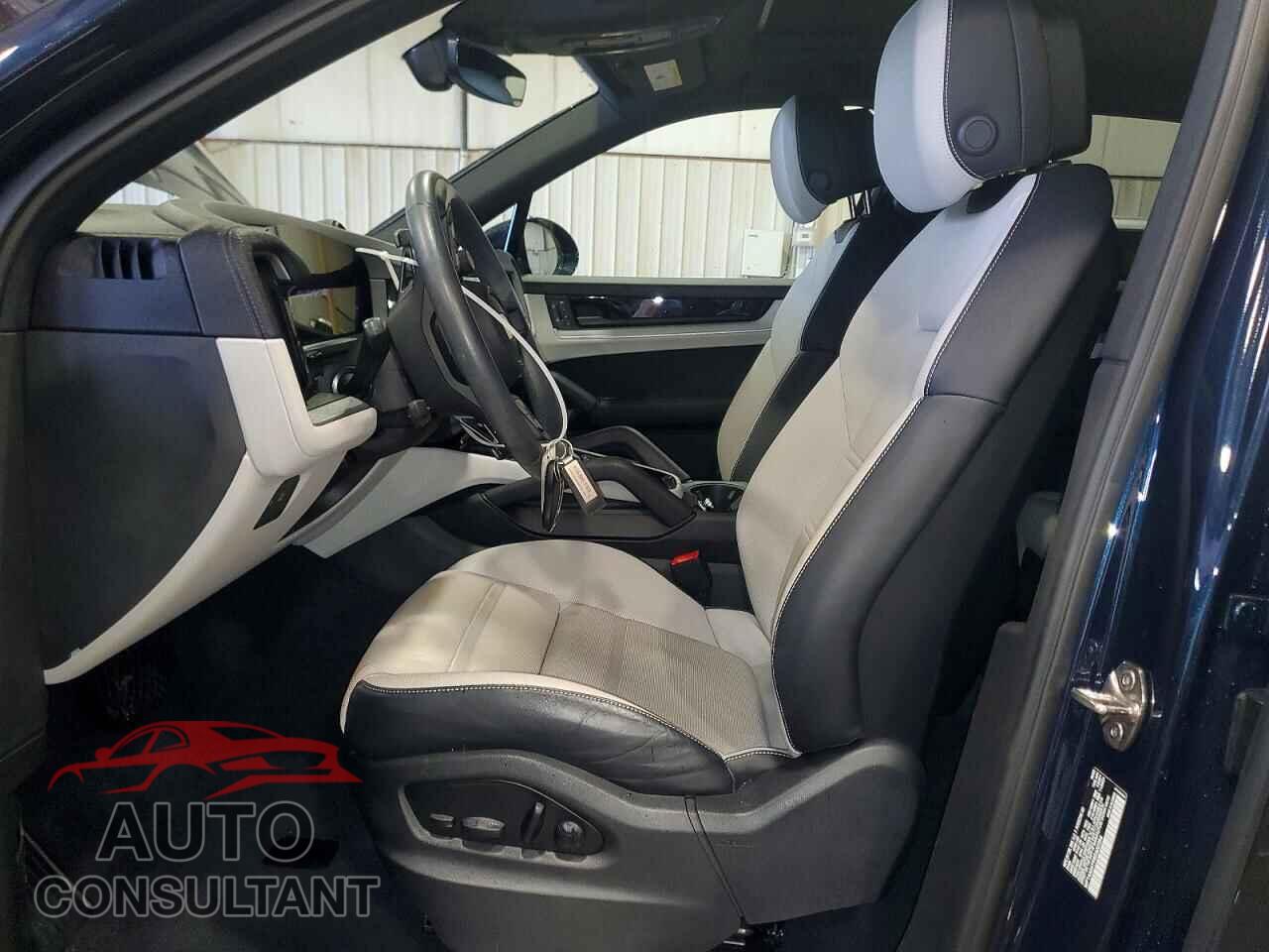 PORSCHE CAYENNE 2024 - WP1AA2AY9RDA02254