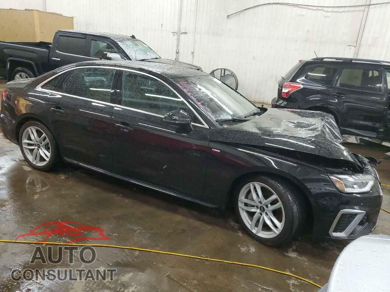 AUDI A4 2024 - WAUDAAF45RN000877