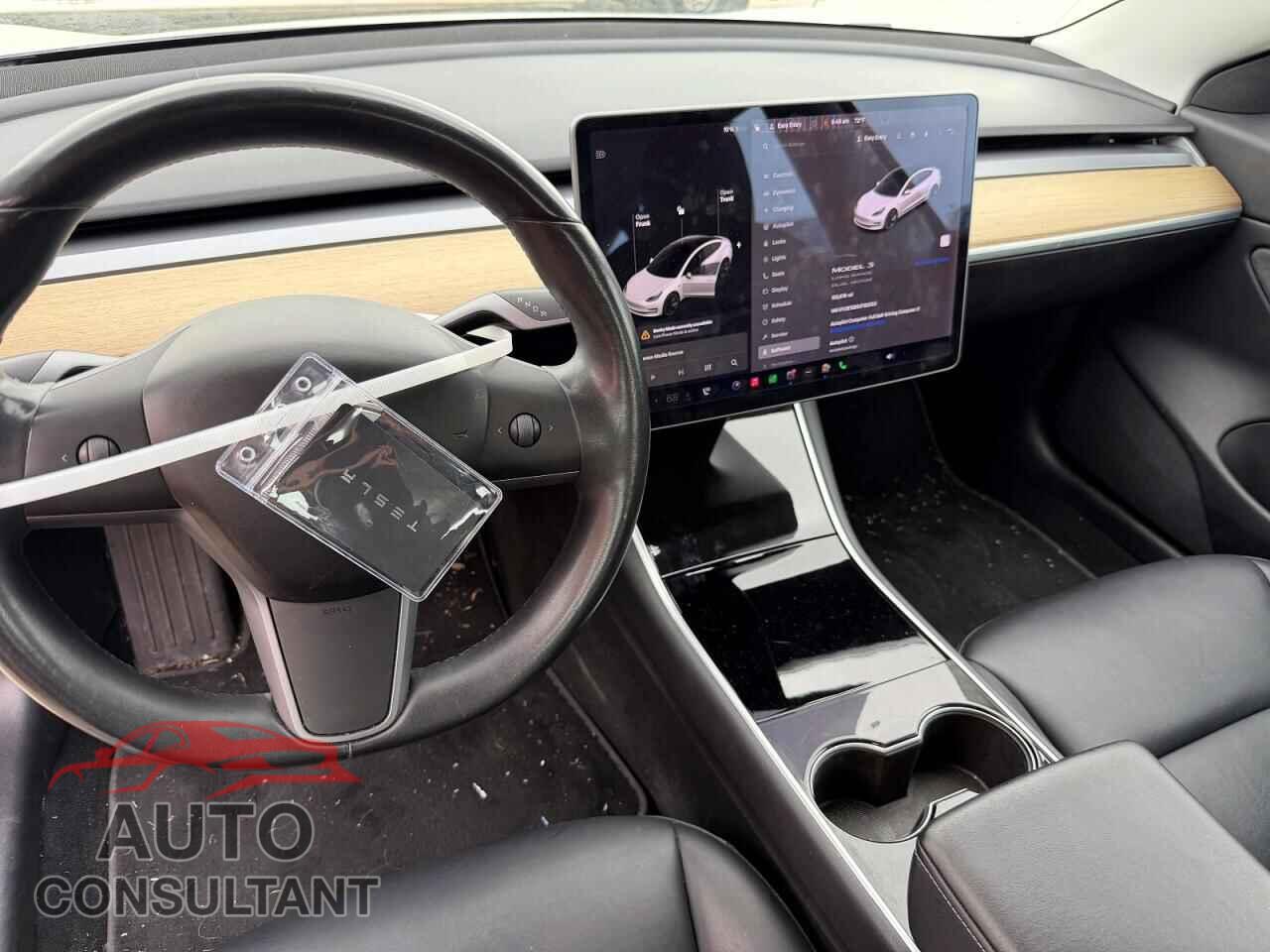 TESLA MODEL 3 2018 - 5YJ3E1EB8JF182533