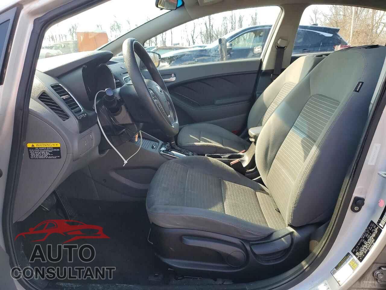 KIA FORTE 2017 - 3KPFL4A7XHE140662