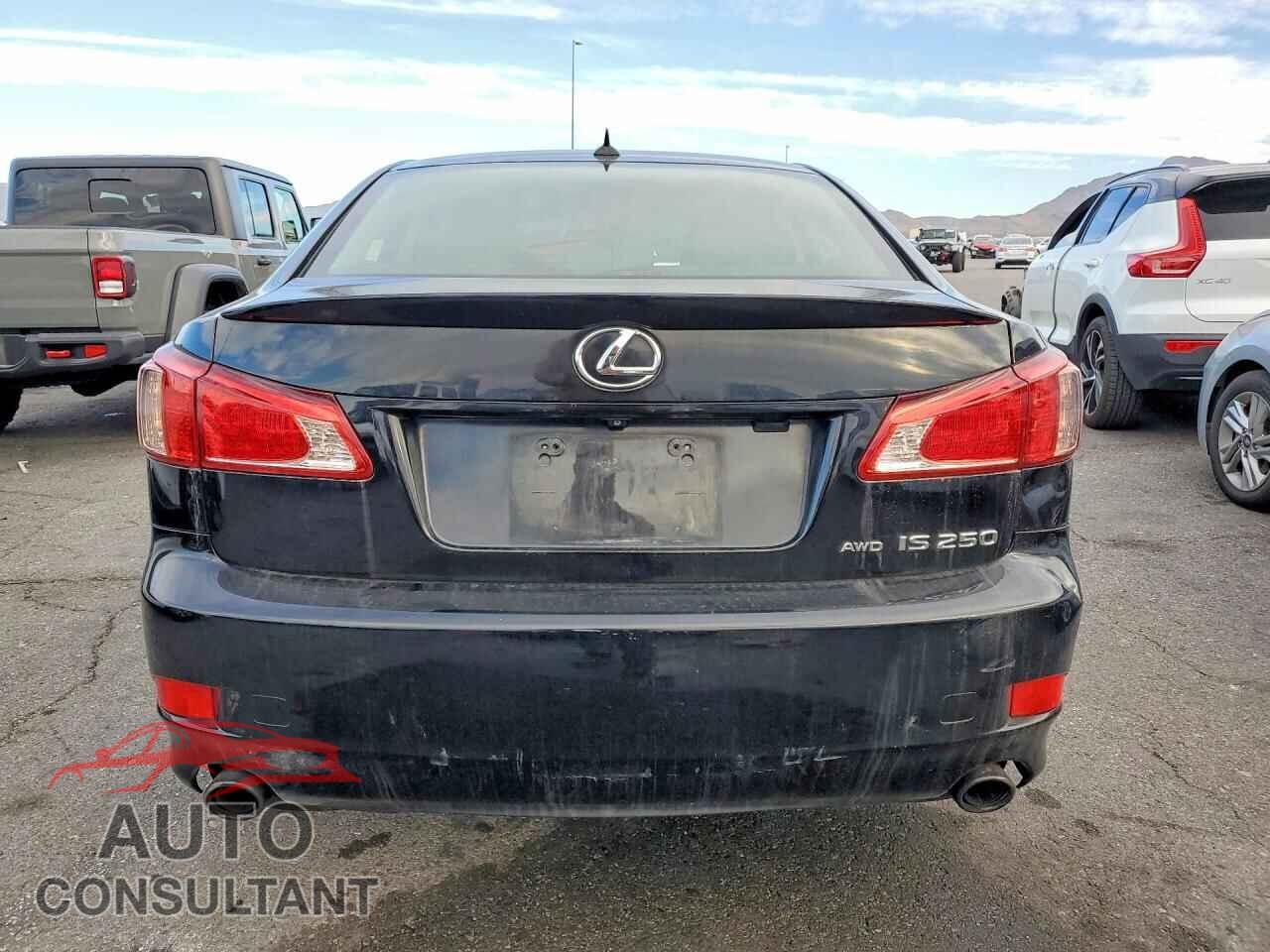 LEXUS IS 2011 - JTHCF5C20B5050259