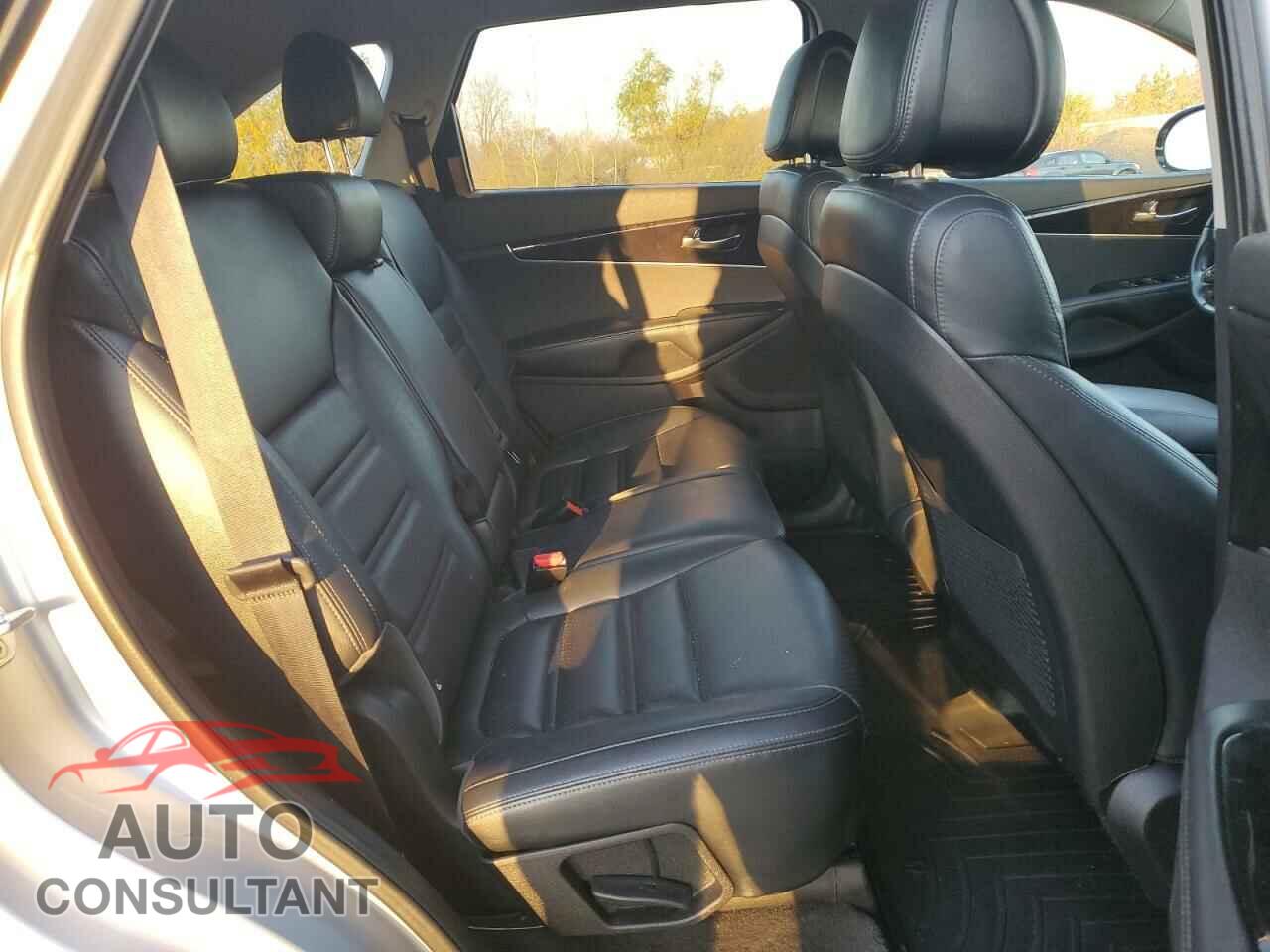 KIA SORENTO 2016 - 5XYPHDA59GG097857