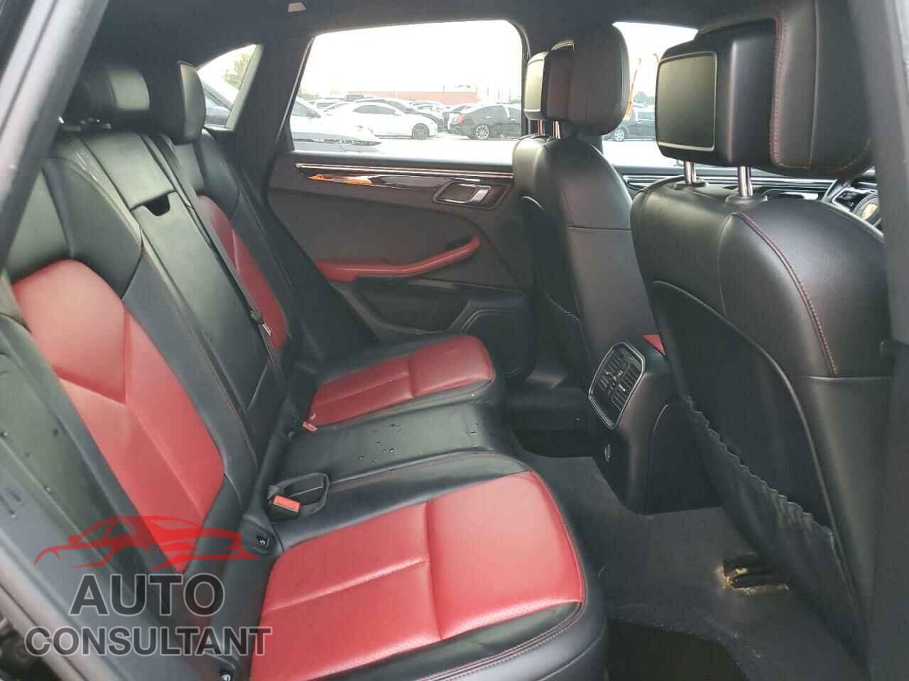 PORSCHE MACAN 2018 - WP1AA2A59JLB11698