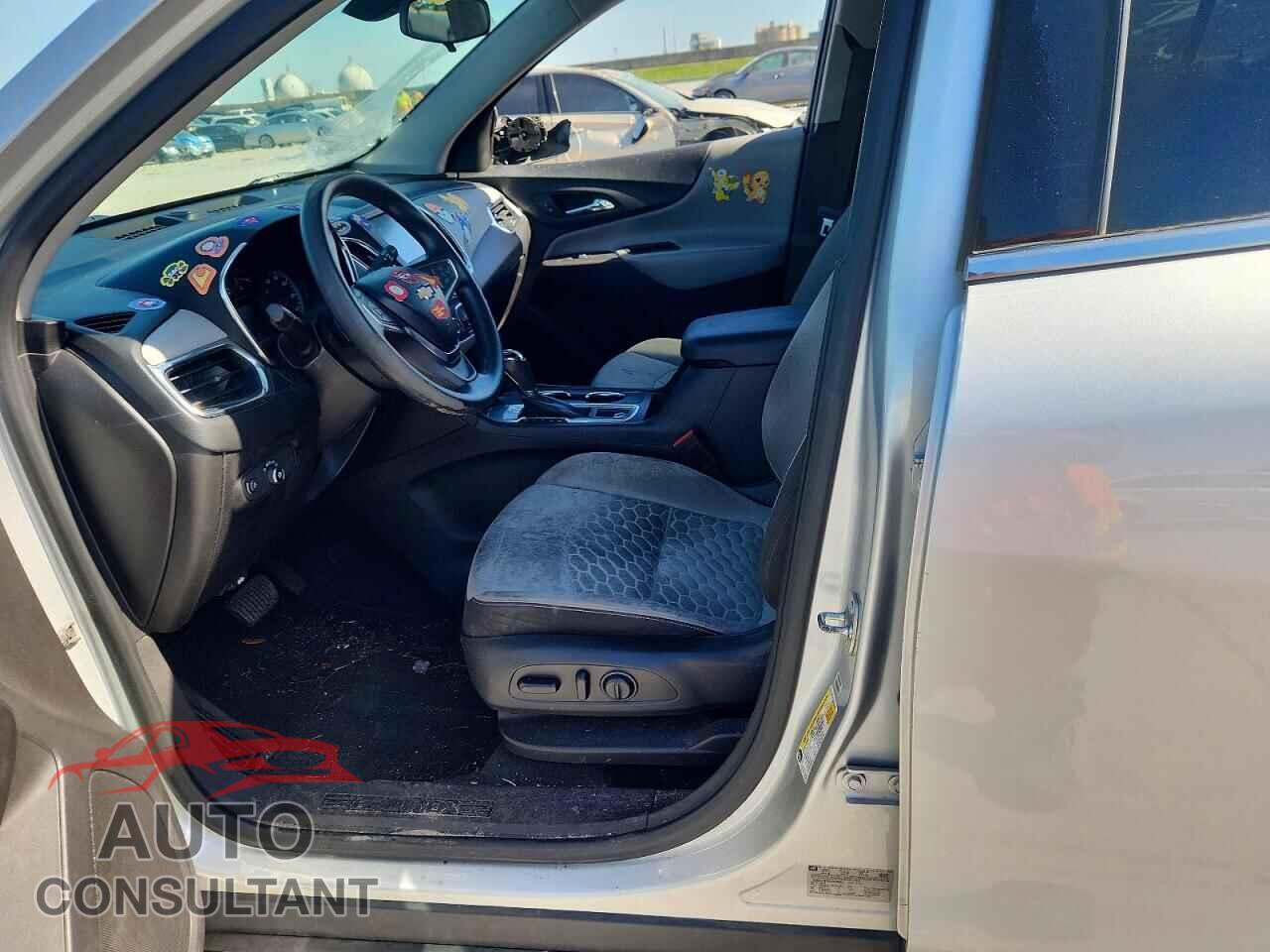 CHEVROLET EQUINOX LT 2018 - 3GNAXJEV2JS540462