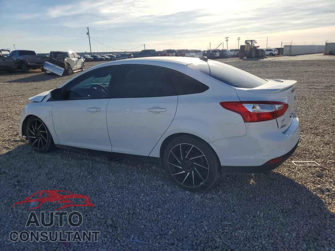 FORD FOCUS 2014 - 1FADP3F23EL407040