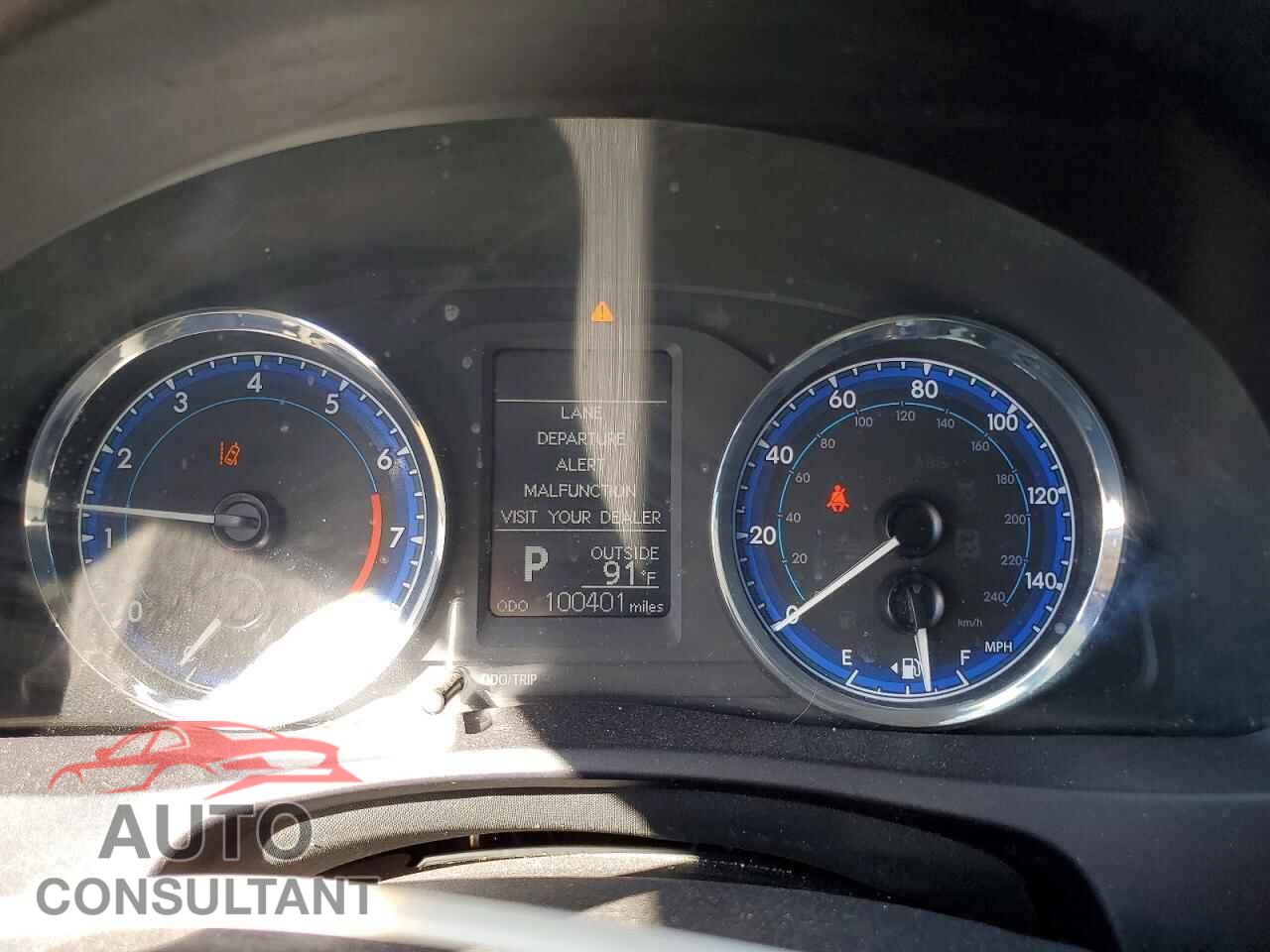TOYOTA COROLLA 2017 - 5YFBURHEXHP700191