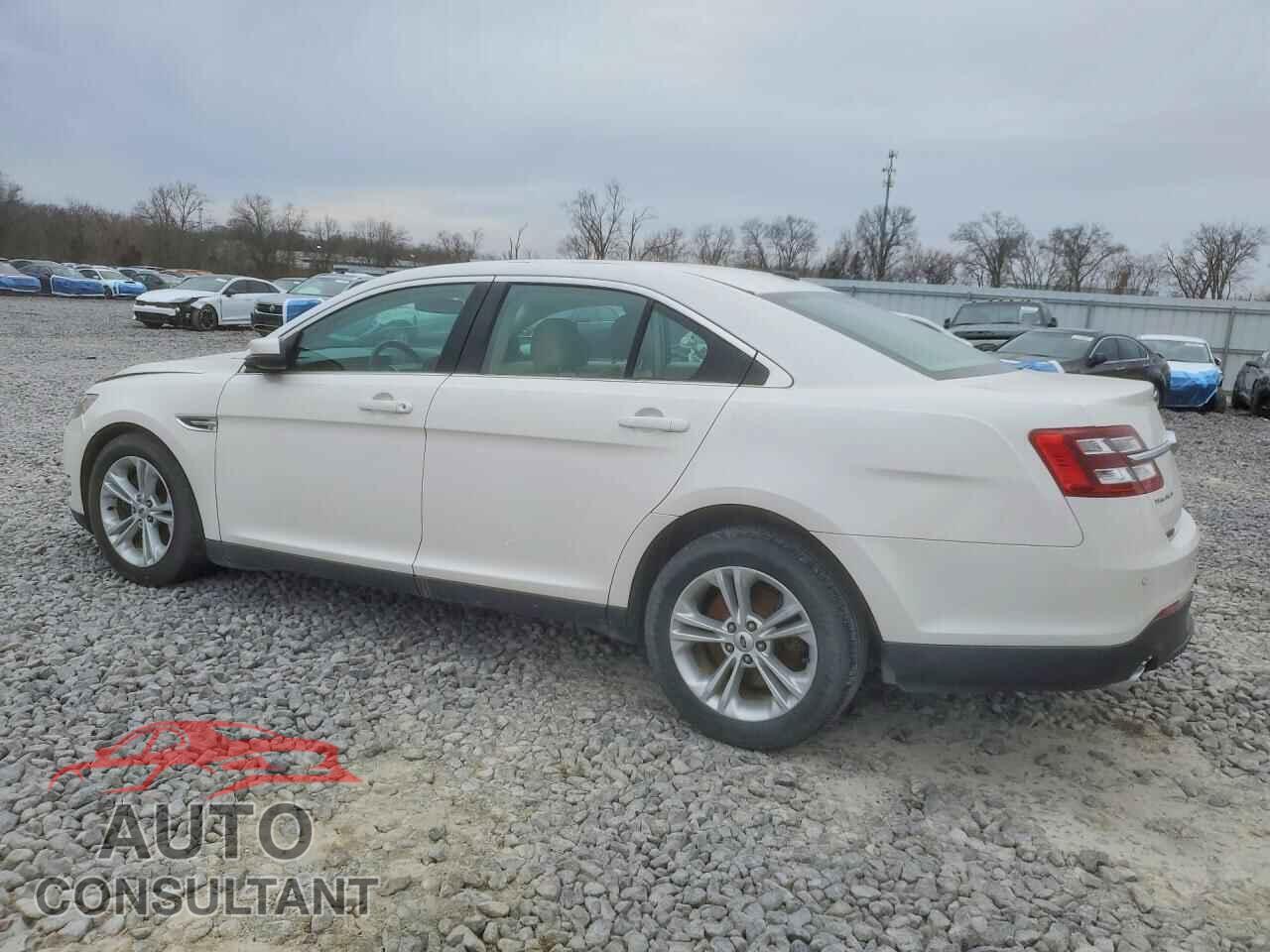FORD TAURUS 2016 - 1FAHP2E85GG146331
