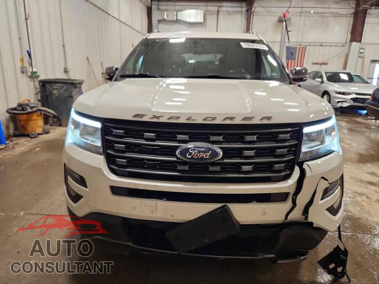 FORD EXPLORER 2017 - 1FM5K8D82HGD37217
