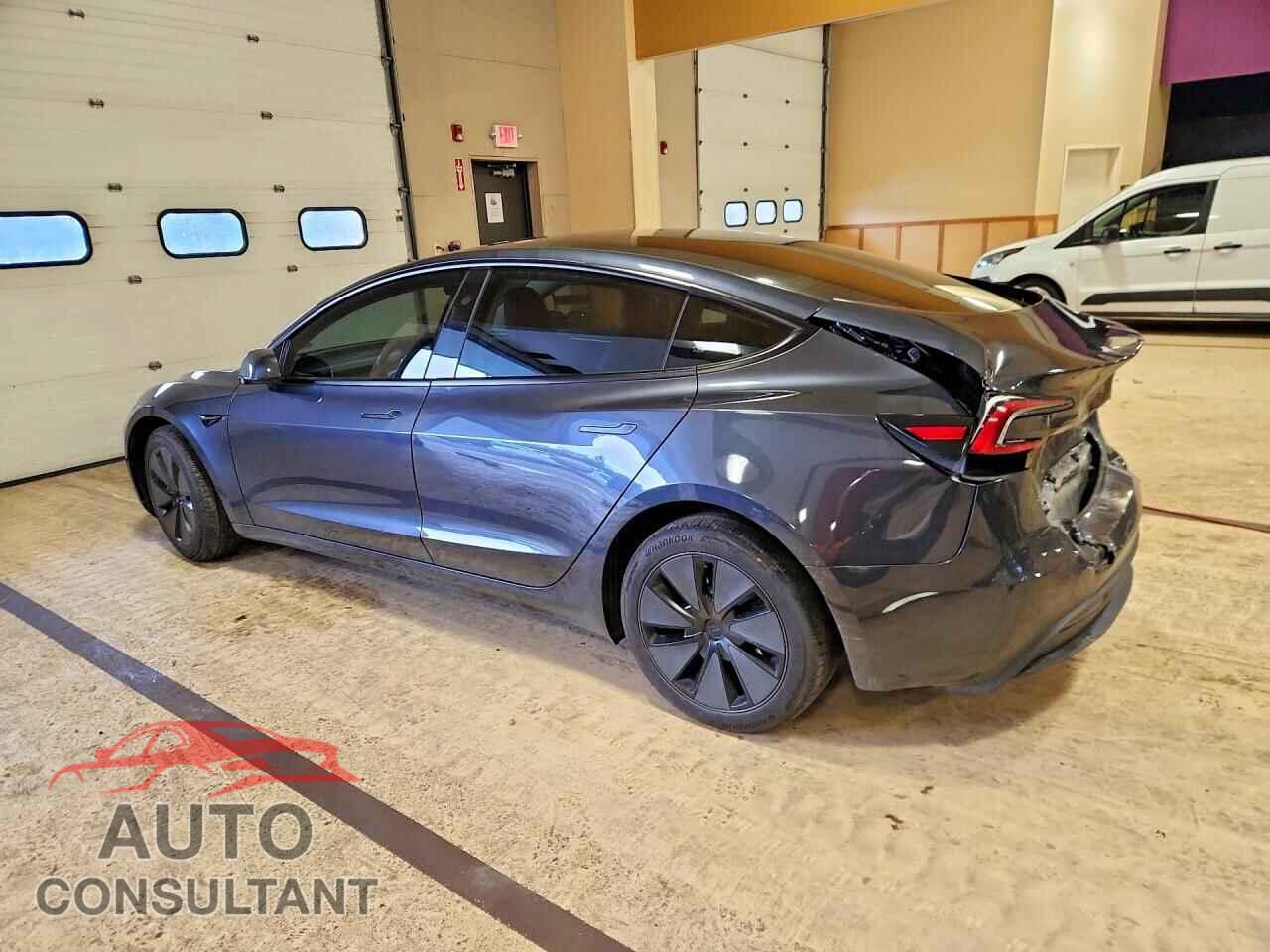 TESLA MODEL 3 2025 - 5YJ3E1EB4SF978827