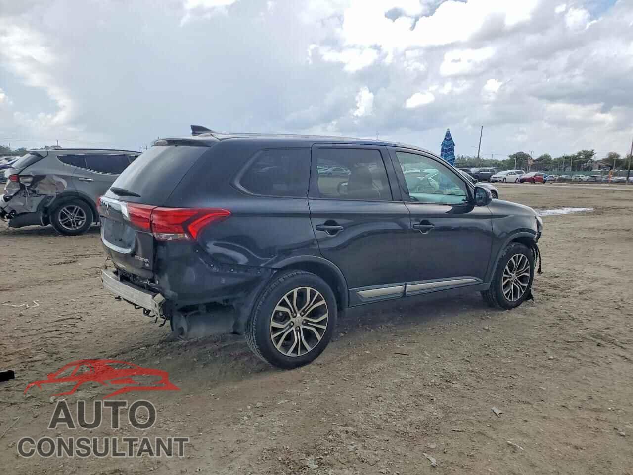 MITSUBISHI OUTLANDER 2018 - JA4AD3A37JJ001090