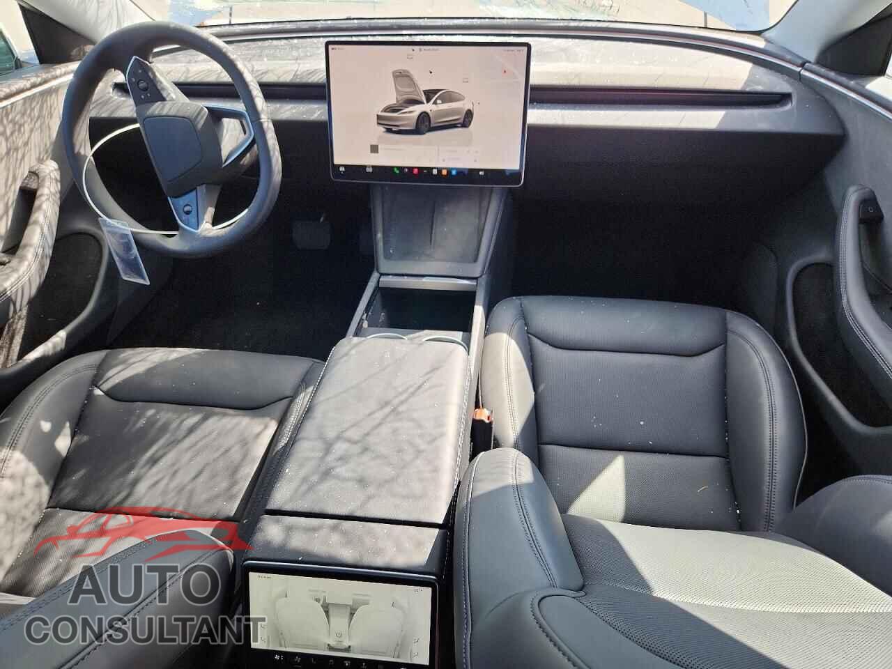 TESLA MODEL 3 2025 - 5YJ3E1EA5SF920927