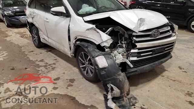 TOYOTA HIGHLANDER 2018 - 5TDJZRFH9JS803349