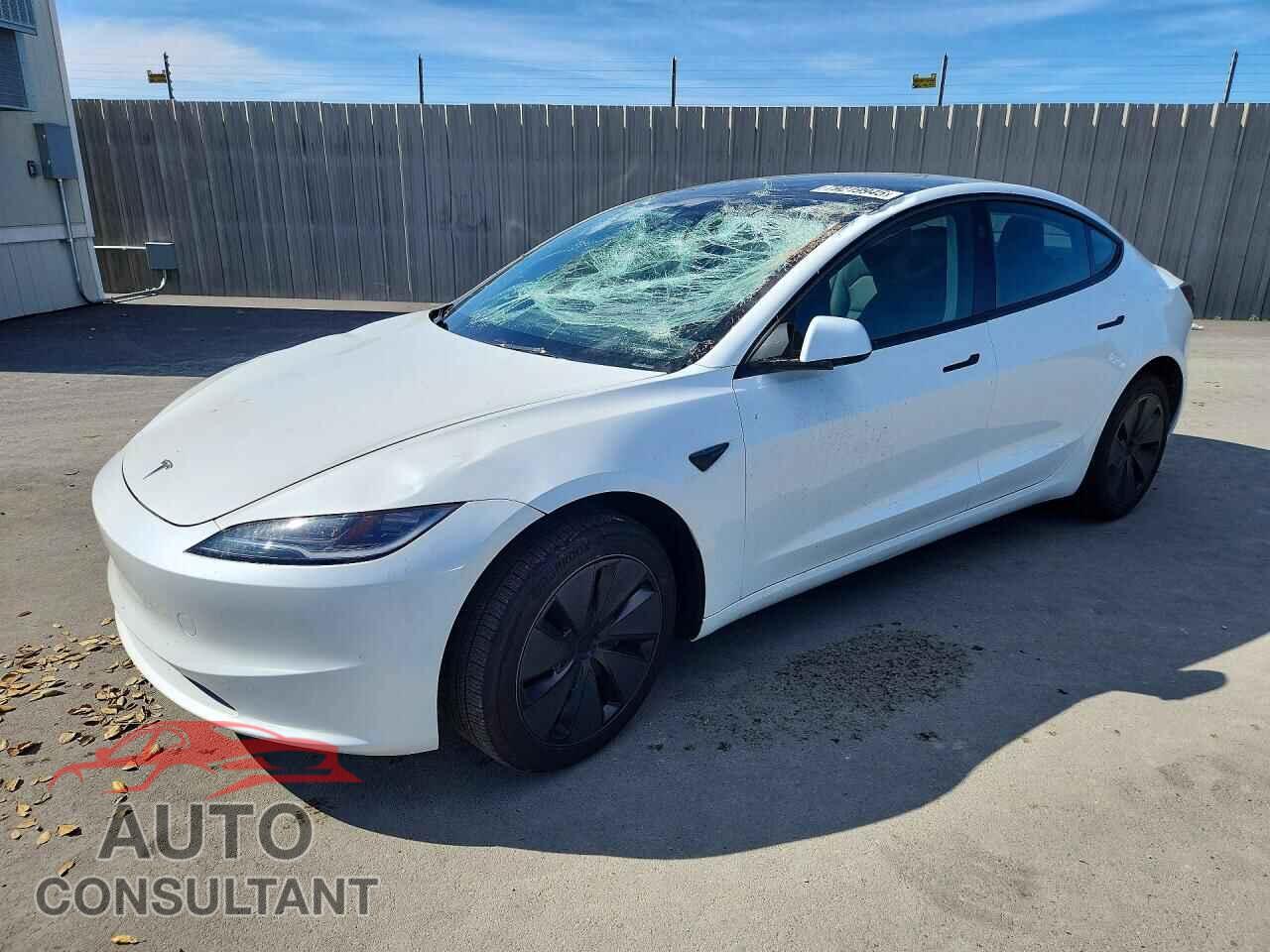 TESLA MODEL 3 2025 - 5YJ3E1EA5SF920927