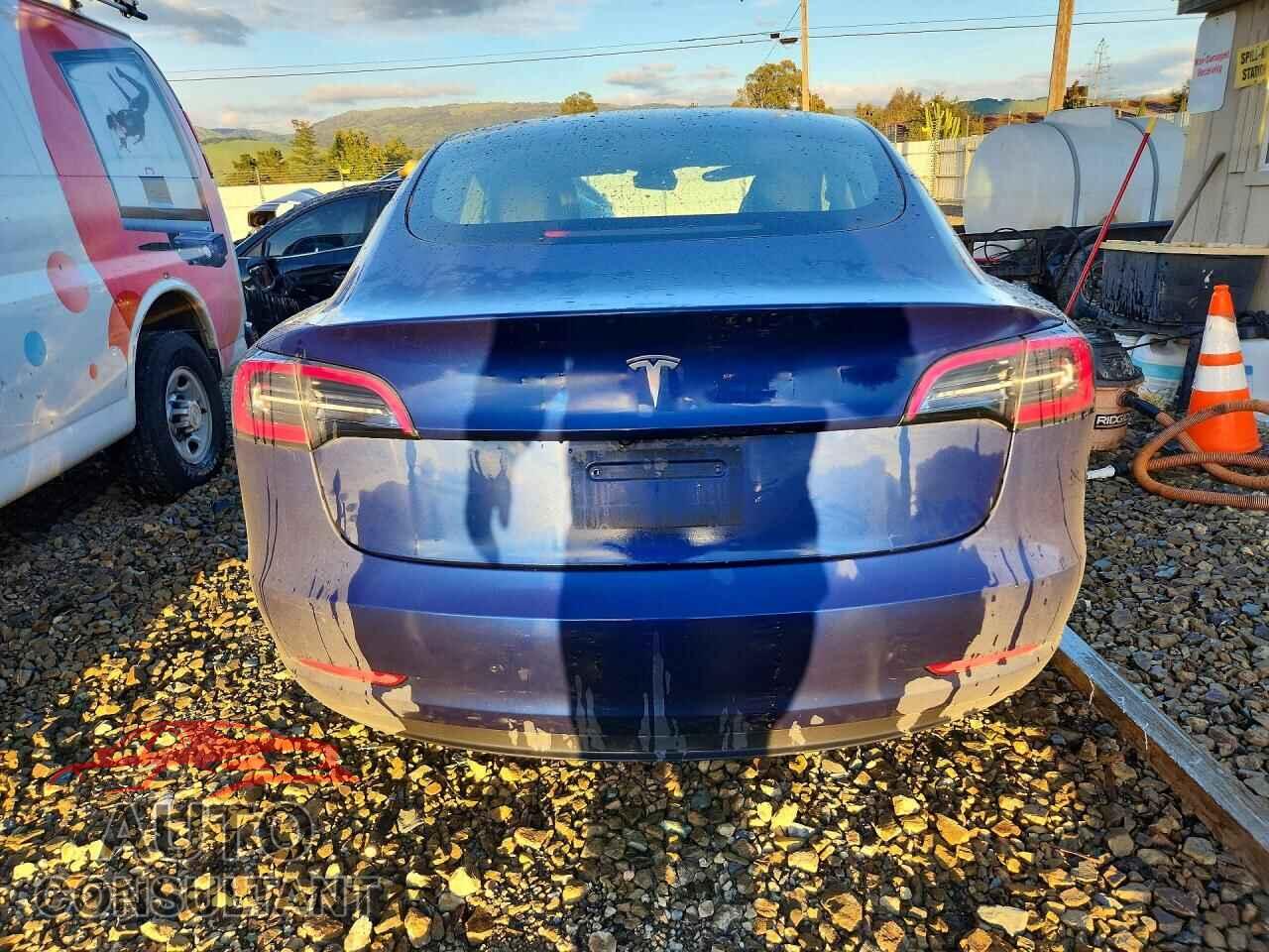 TESLA MODEL 3 2023 - 5YJ3E1EA8PF448469